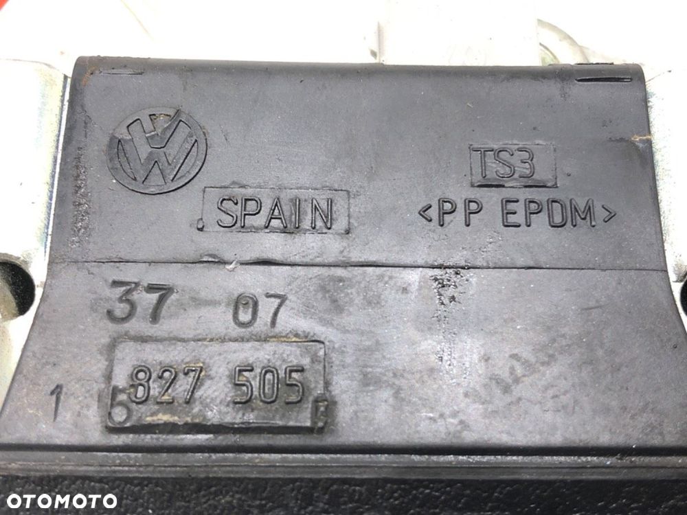 ZAMEK KLAPY TYŁ  VW BORA I (1J2) 1998 - 2013 2.0 85 kW [115 KM] benzyna 1998 - 2013 - 3