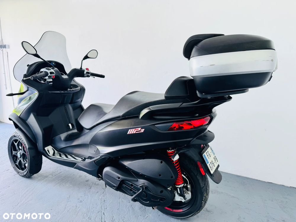 Piaggio MP-3 - 10