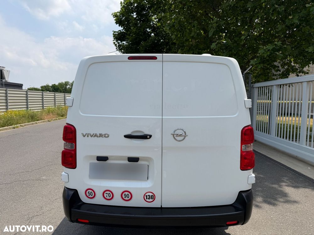 Opel Viavaro - 4