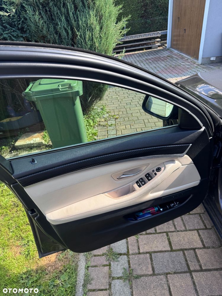 BMW Seria 5 - 12