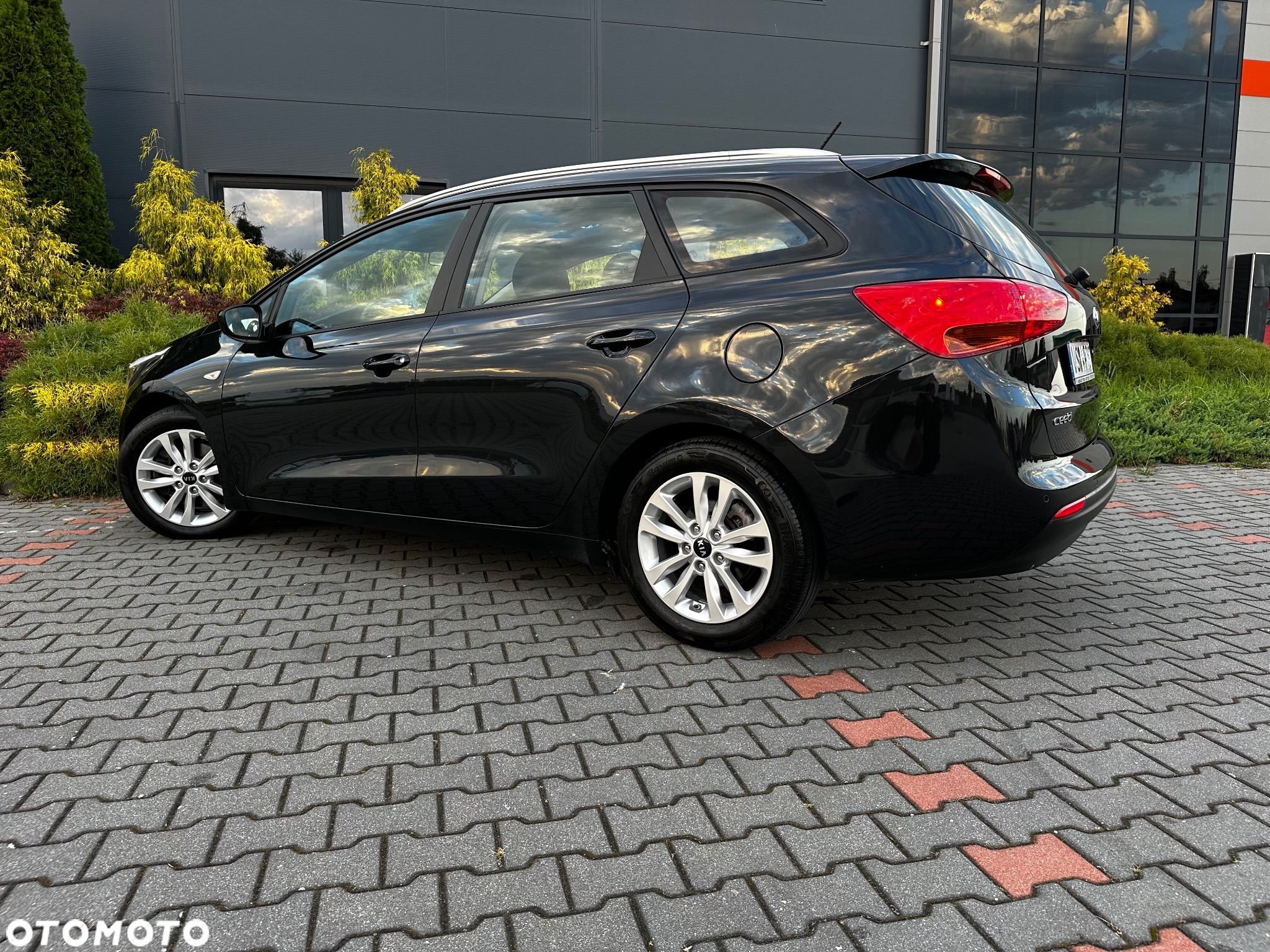 Kia Ceed 1.6 GDI Platinum Edition - 12