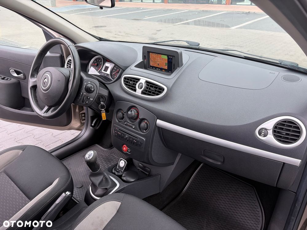 Renault Clio 1.2 16V Dynamique - 6