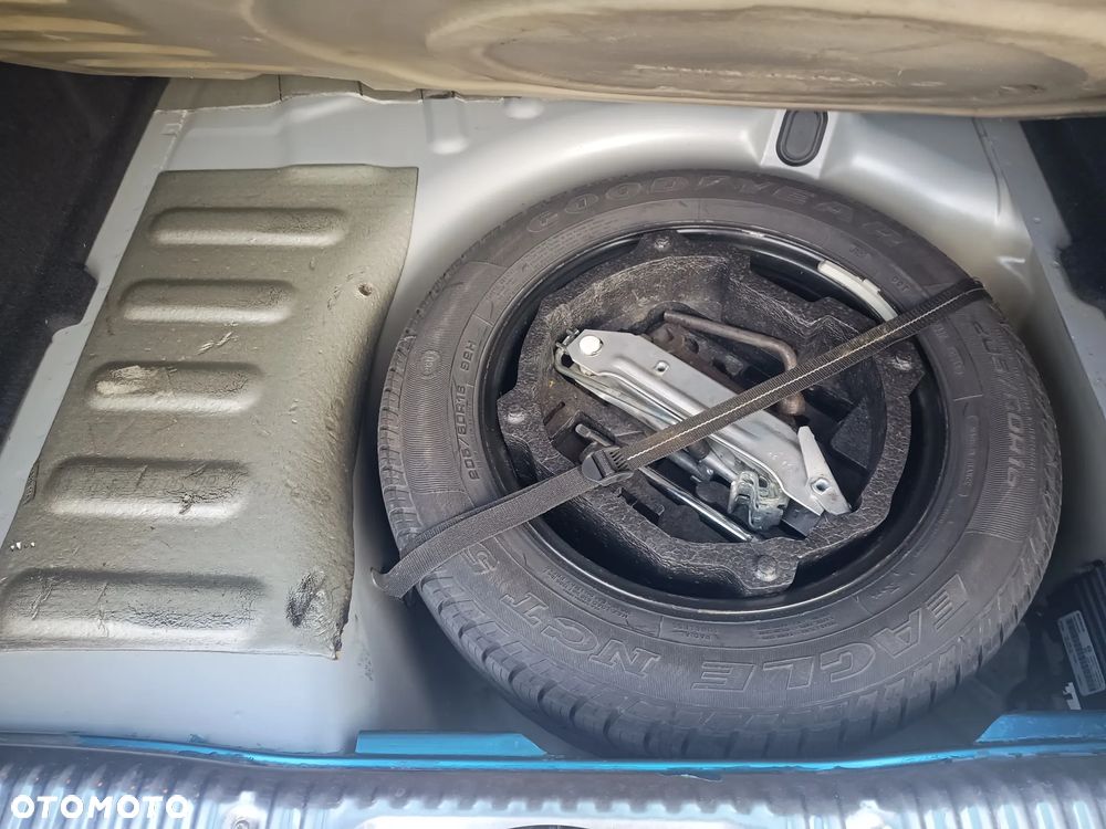 Peugeot 407 ver-2-0-hdi-premium-navtech - 10