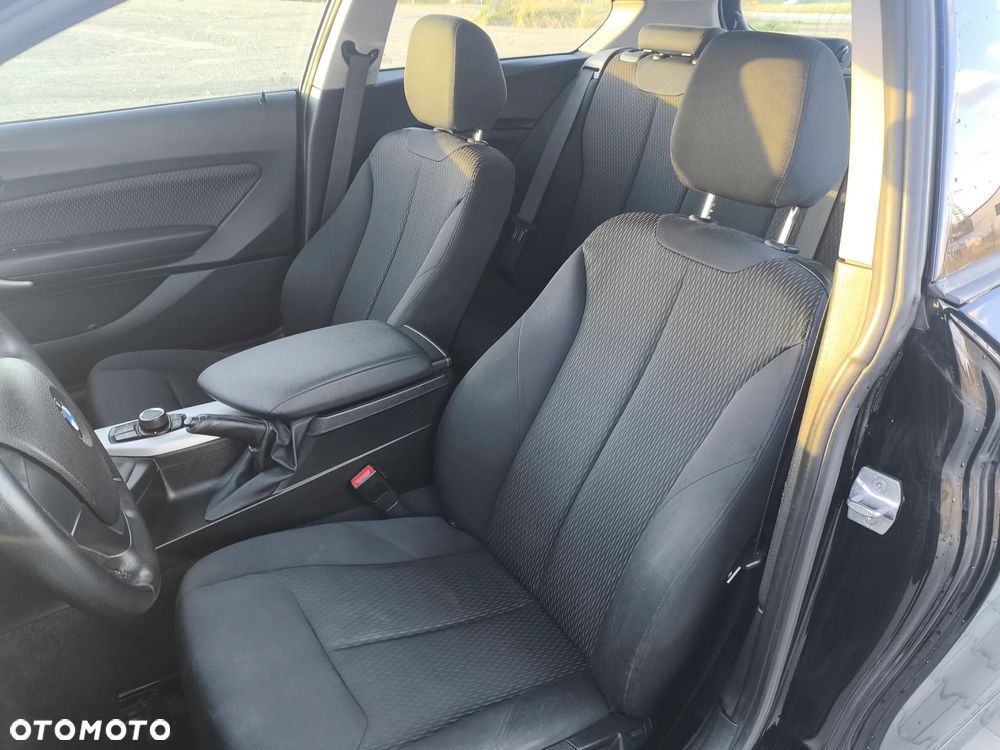 BMW Seria 1 114i - 14