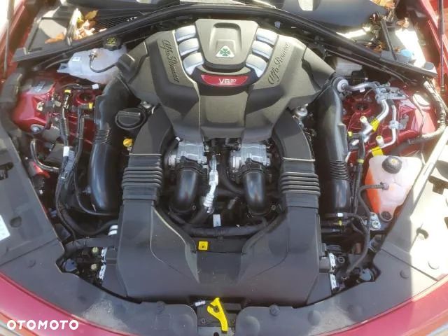 Alfa Romeo Giulia 2.9 Bi Turbo V6 Quadrifoglio - 11