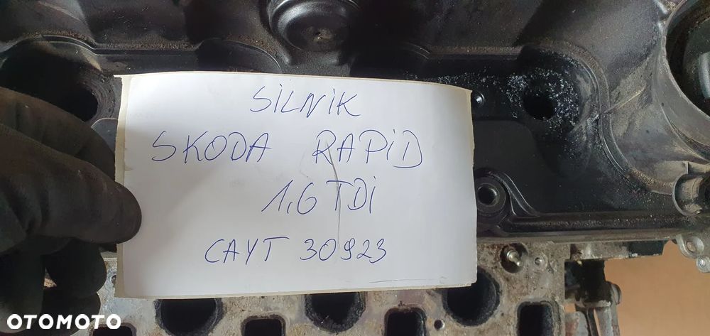 Silnik słupek blok silnika Skoda Rapid 1.6 TDI CAYT - 13