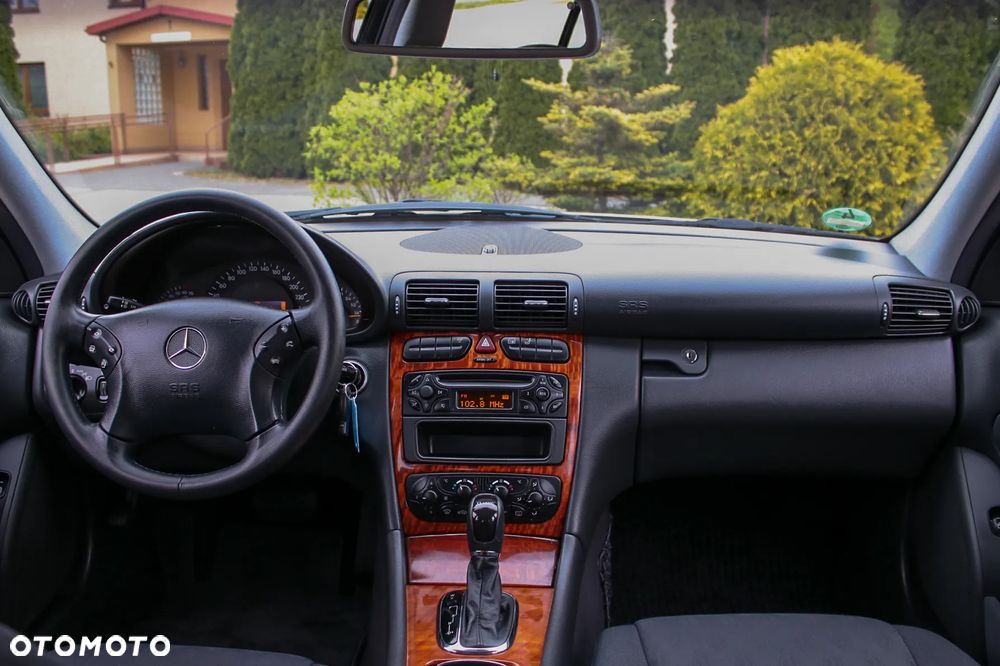 Mercedes-Benz Klasa C 180 Kompressor Automatik Classic - 18