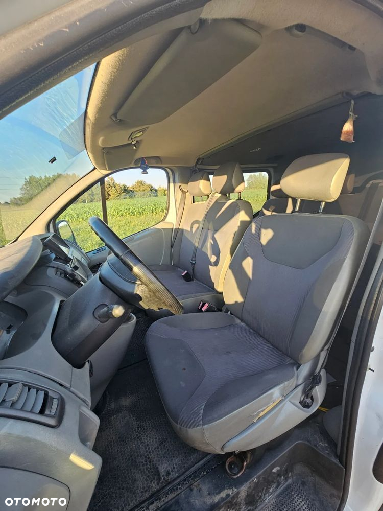 Opel Vivaro - 10
