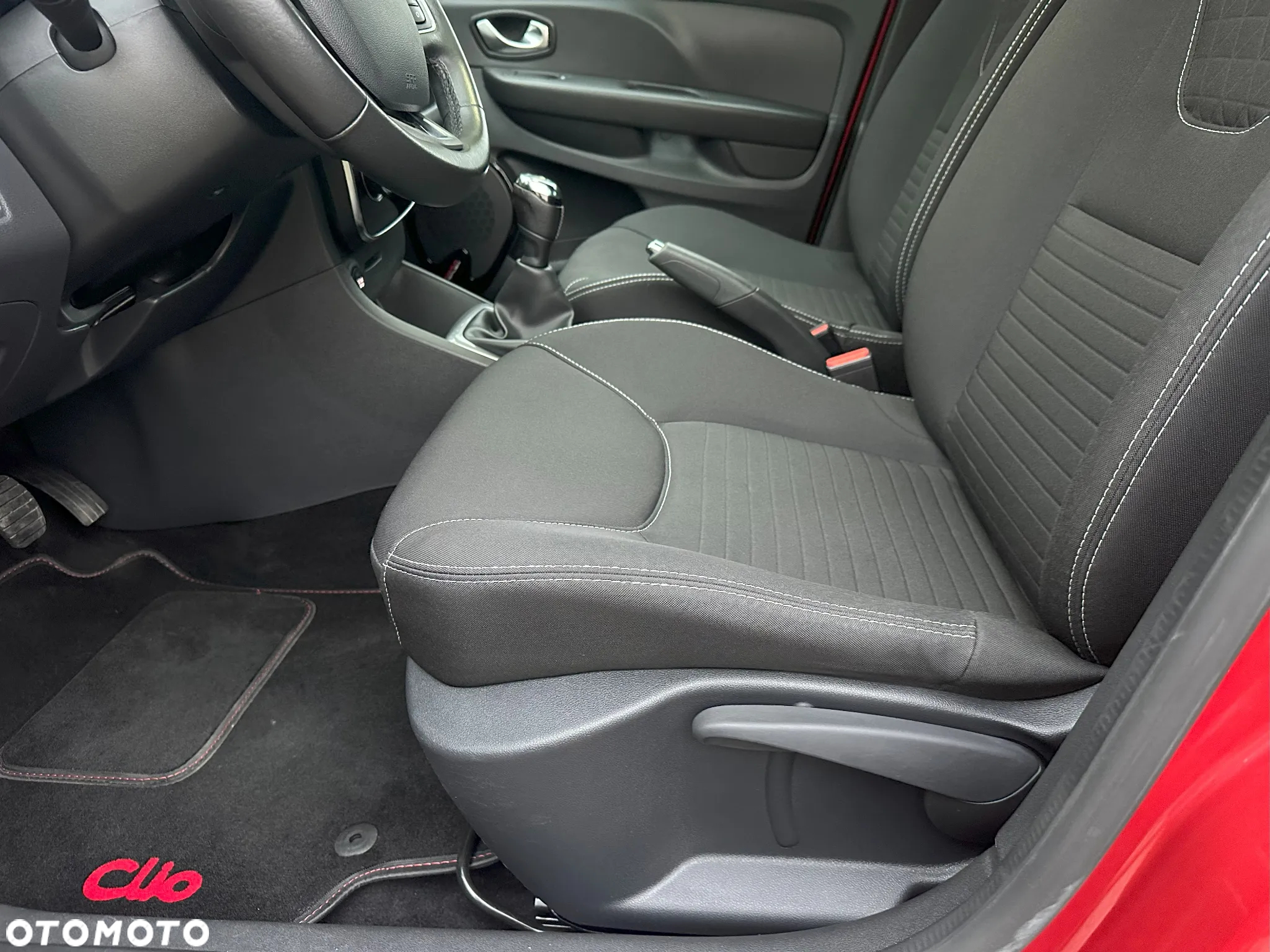 Renault Clio 1.2 16V Limited EU6 - 15