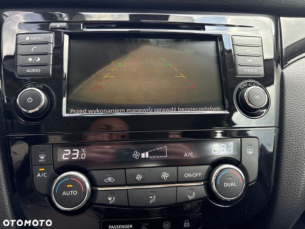 Nissan Qashqai 1.3 DIG-T Acenta - 22