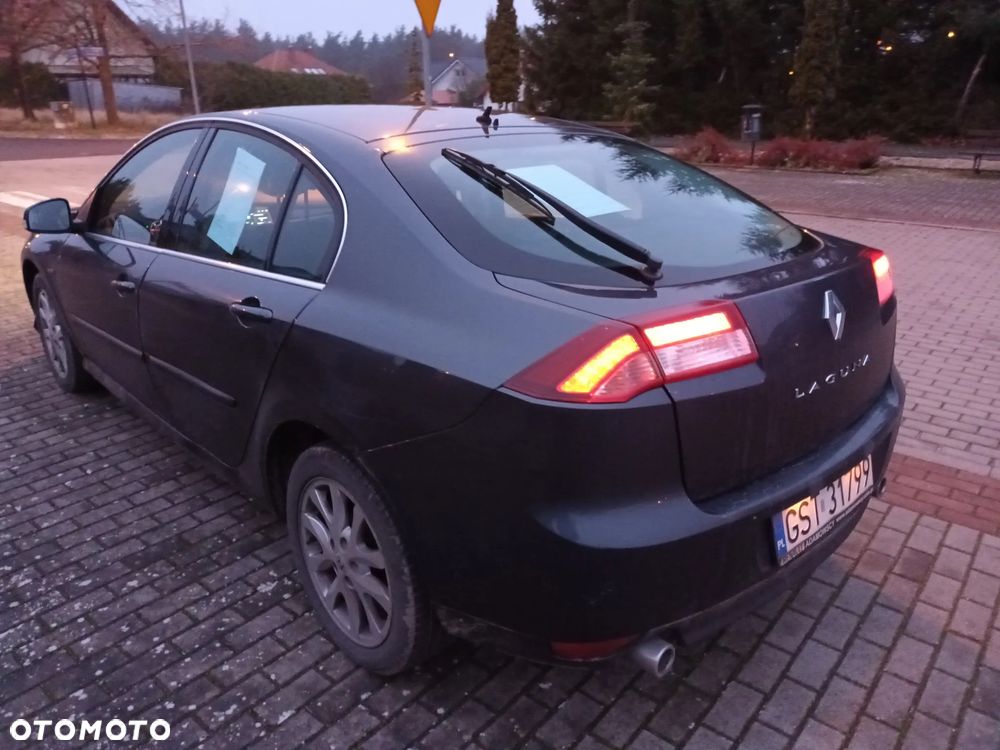 Renault Laguna 2.0 dCi Bose Edition - 13