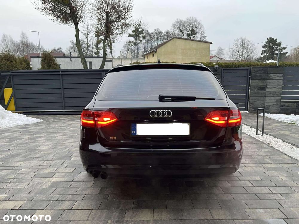 Audi A4 Avant 2.0 TDI ultra - 10