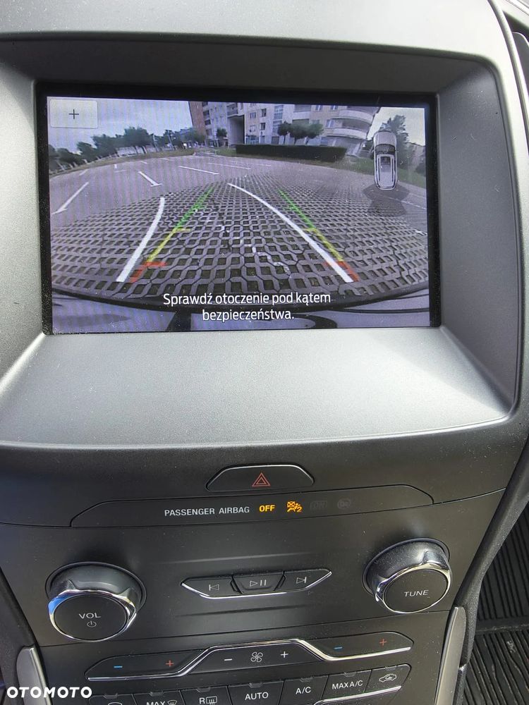 Ford Edge - 21