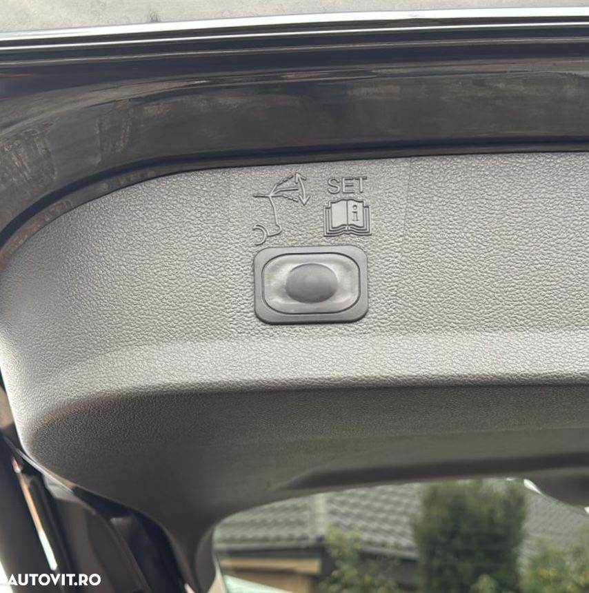 Ford Kuga 1.5 EcoBoost 2x4 Titanium - 12