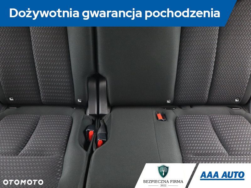 Mitsubishi Eclipse Cross - 12