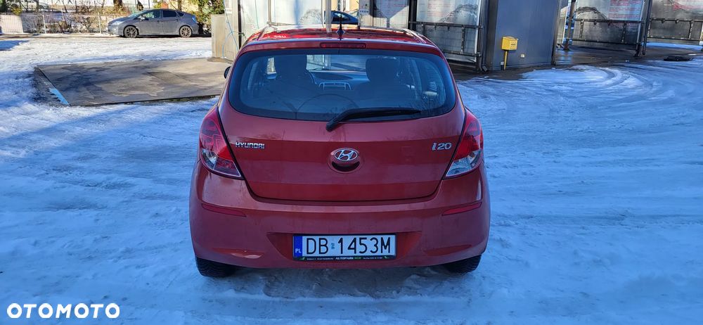 Hyundai i20 1.2 Trend - 13
