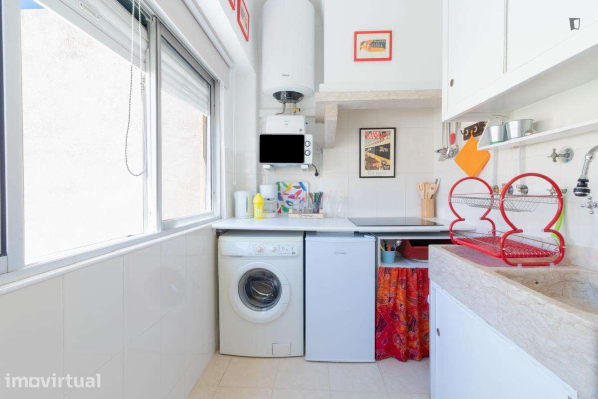 Apartamento com 1 quartos - localizado em Ajuda Lisbon - Grande imagem: 3/11