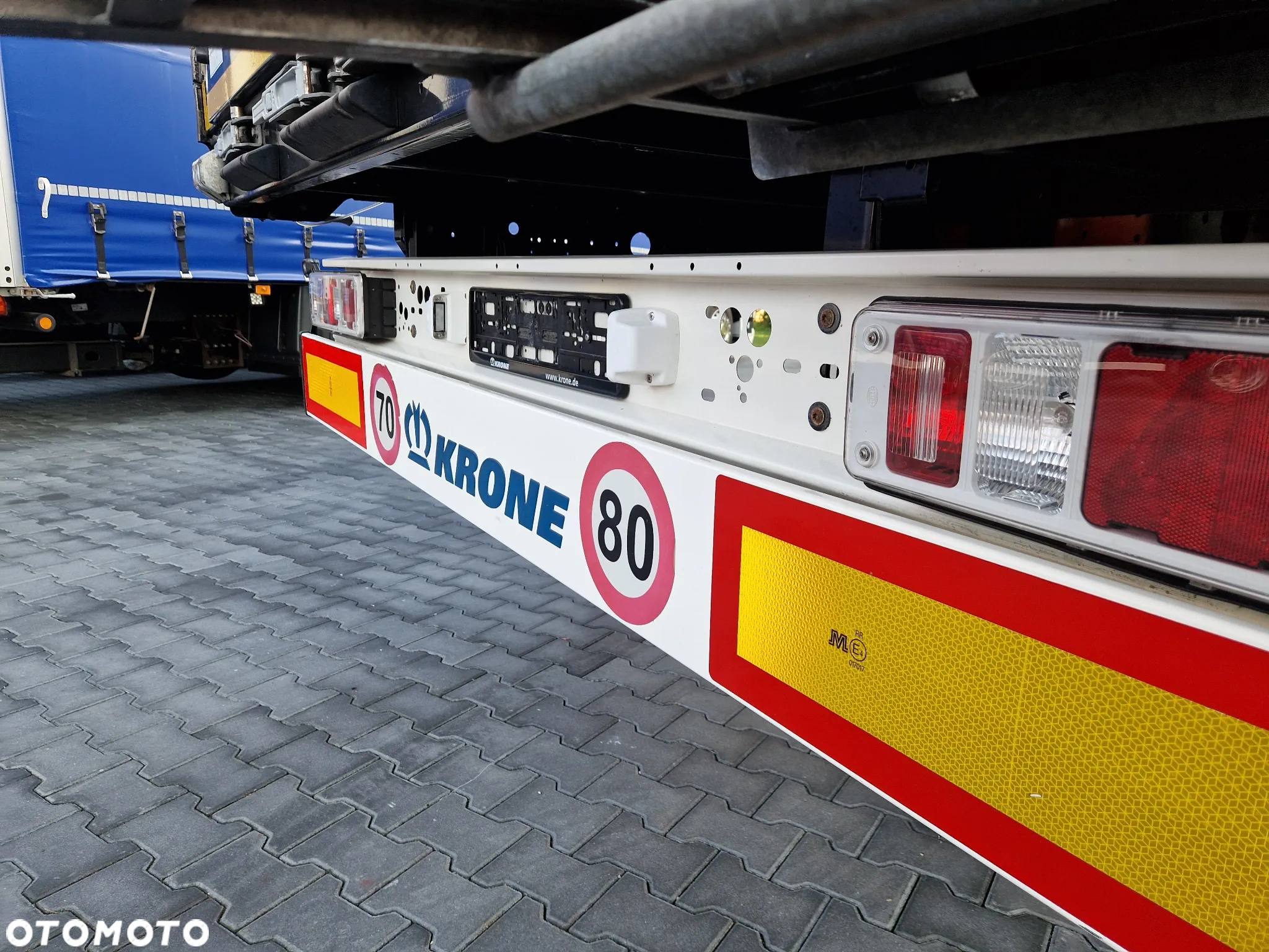 Krone STANDARD / OŚ PODNOSZONA / OSIE SAF/ MAŁO UŻYWANA - 15