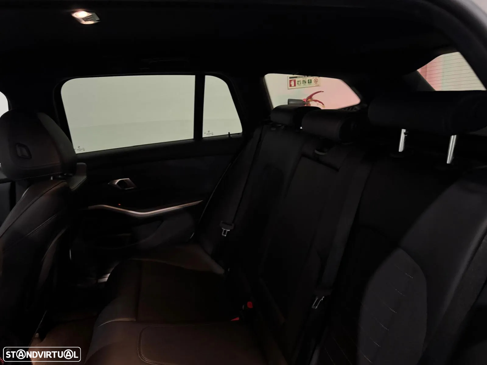 BMW 320 d Pack M Auto - 26