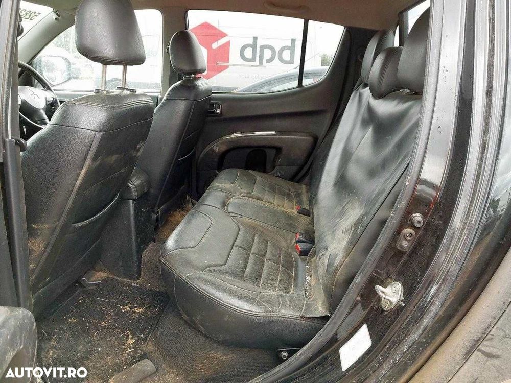 Dezmembrez Mitsubishi L200 2.5 Diesel 2014 - 6