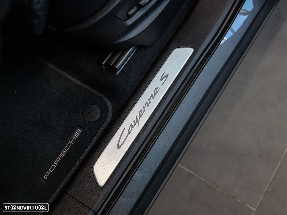 Porsche Cayenne S E-Hybrid — fotografia 46