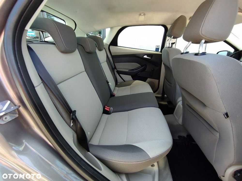 Ford Focus - 16