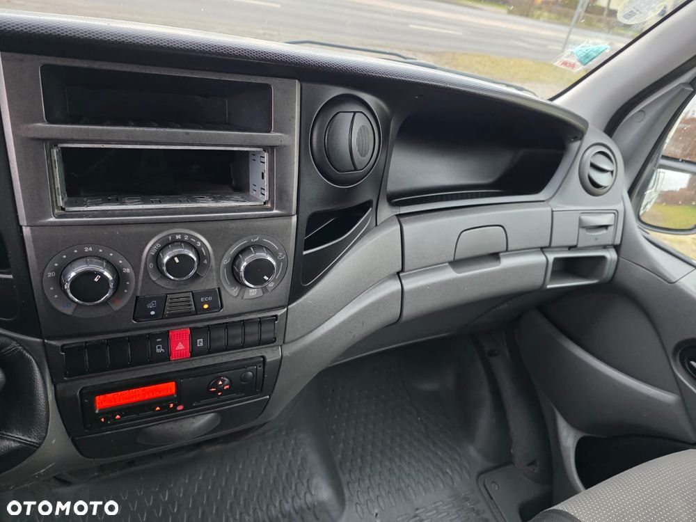 Iveco Wywrotka 7-Osobowa - 13