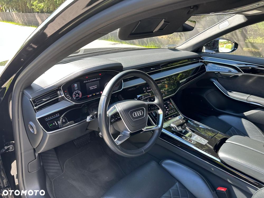 Audi A8 - 10