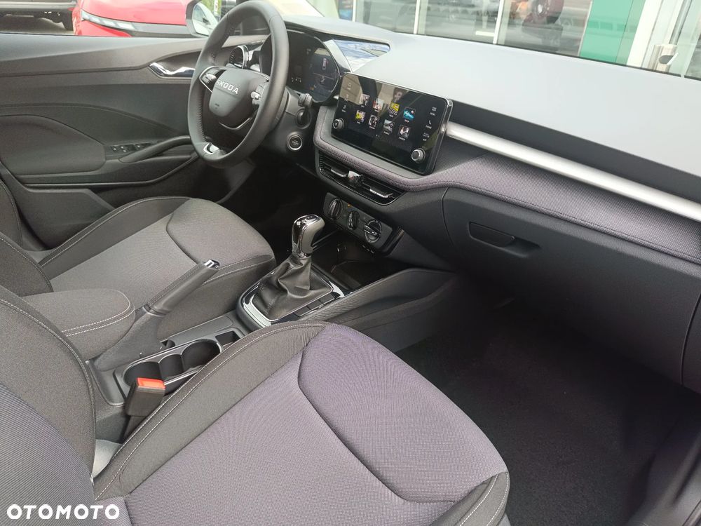 Skoda Fabia 1.0 TSI Selection DSG - 18