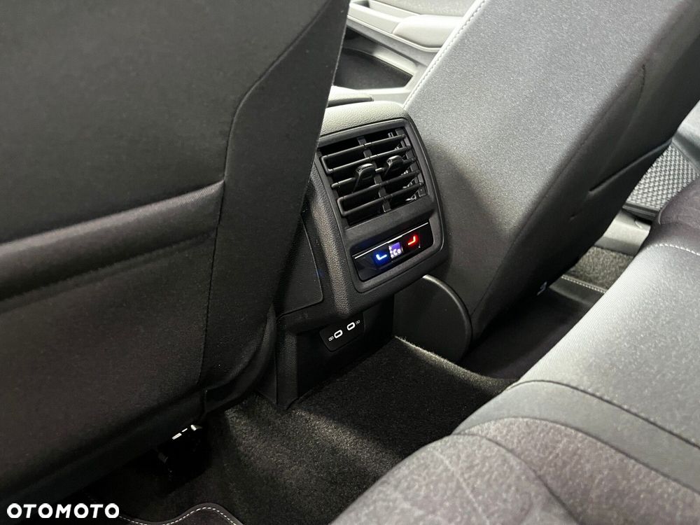 Volkswagen Golf 1.5 TSI Life Plus - 16