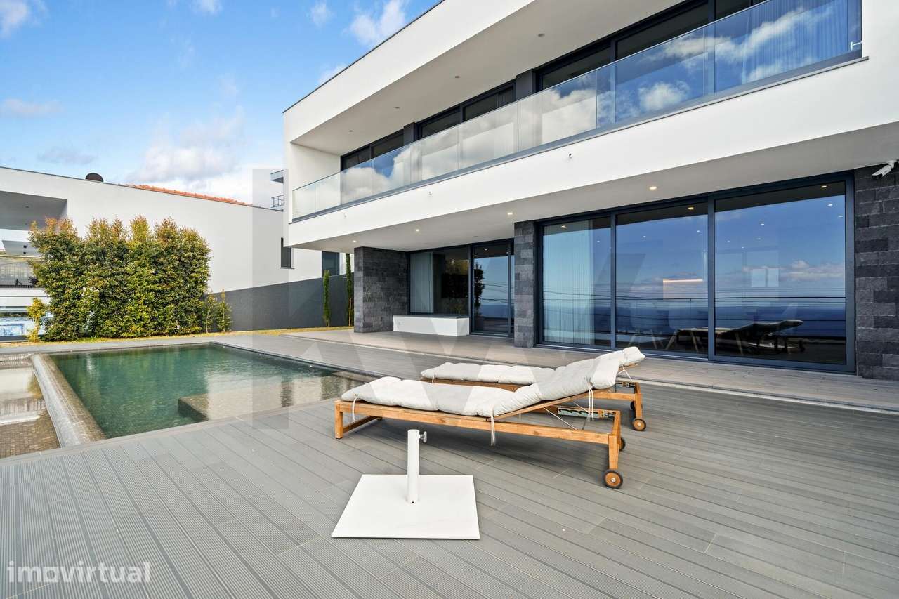 Moradia T3 Minimalista com piscina com vista mar desafogada na Achada, - Grande imagem: 2/60