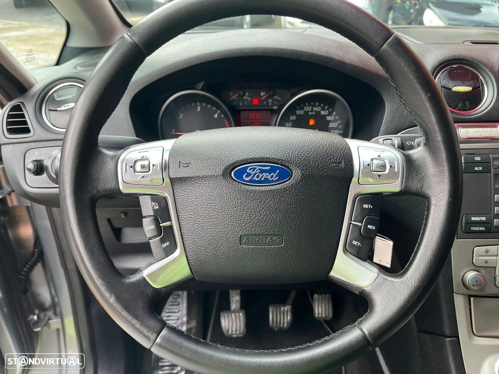 Ford S-Max 1.8 TDCi Titanium 7L - 20