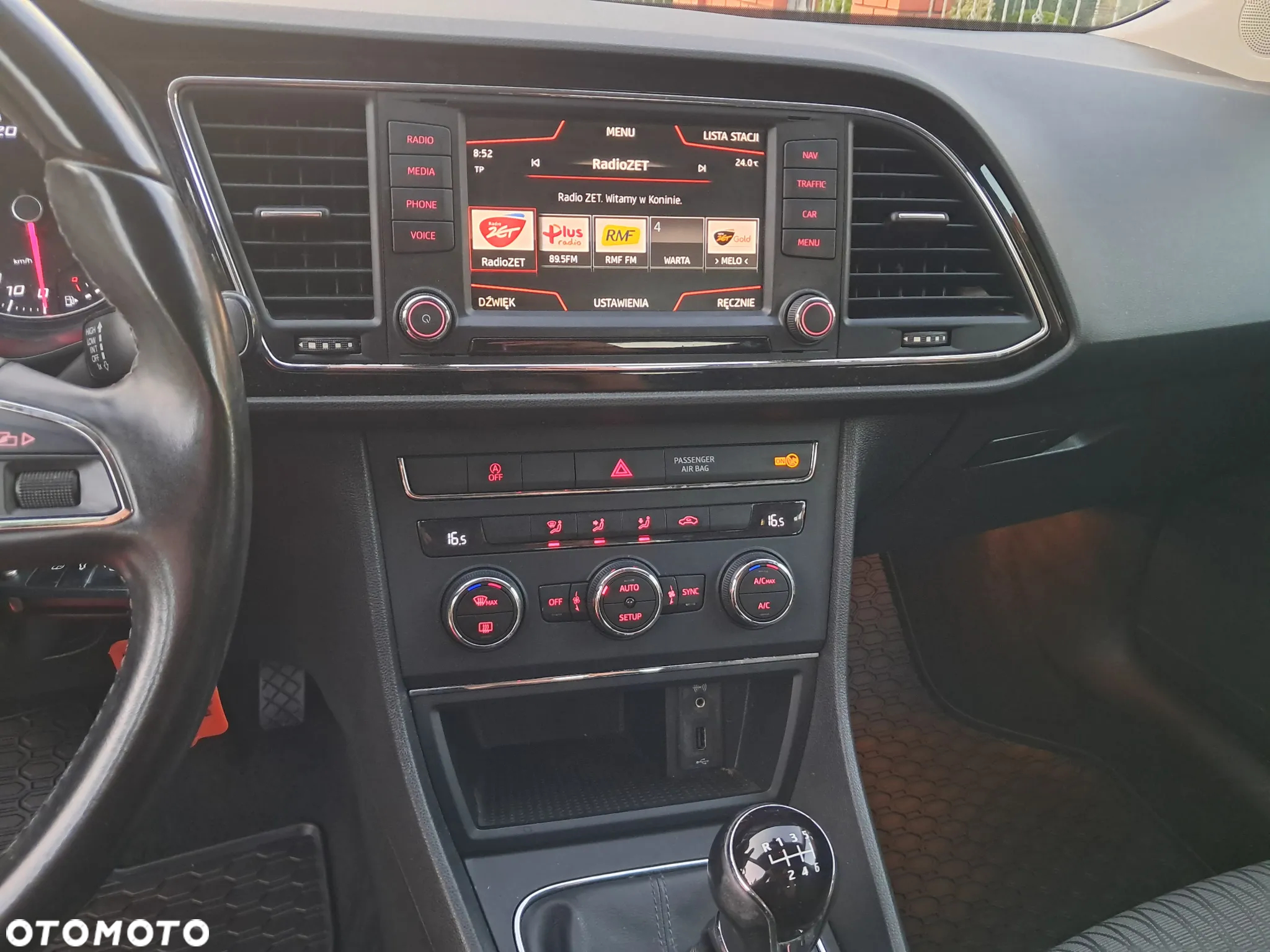 Seat Leon 1.6 TDI Style - 12