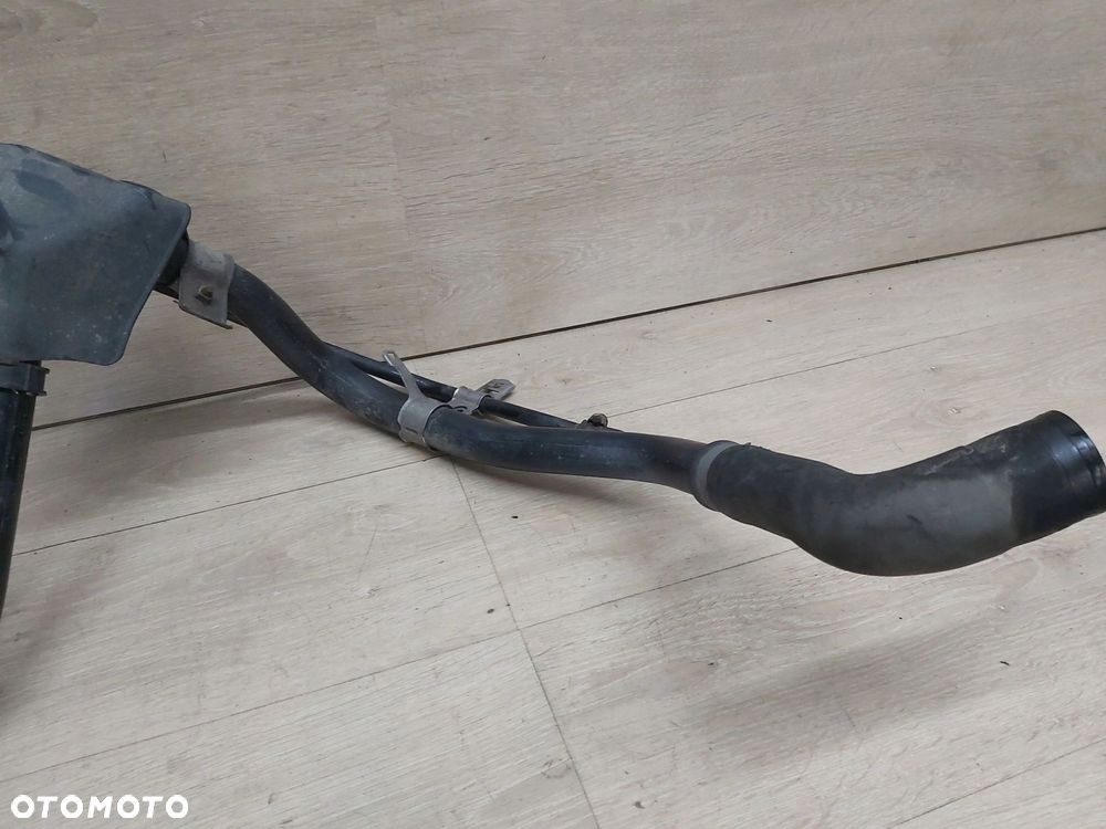 Toyota Avensis T27 Lift T29 09-18r Wlew paliwa rura wlewu D4D - 3