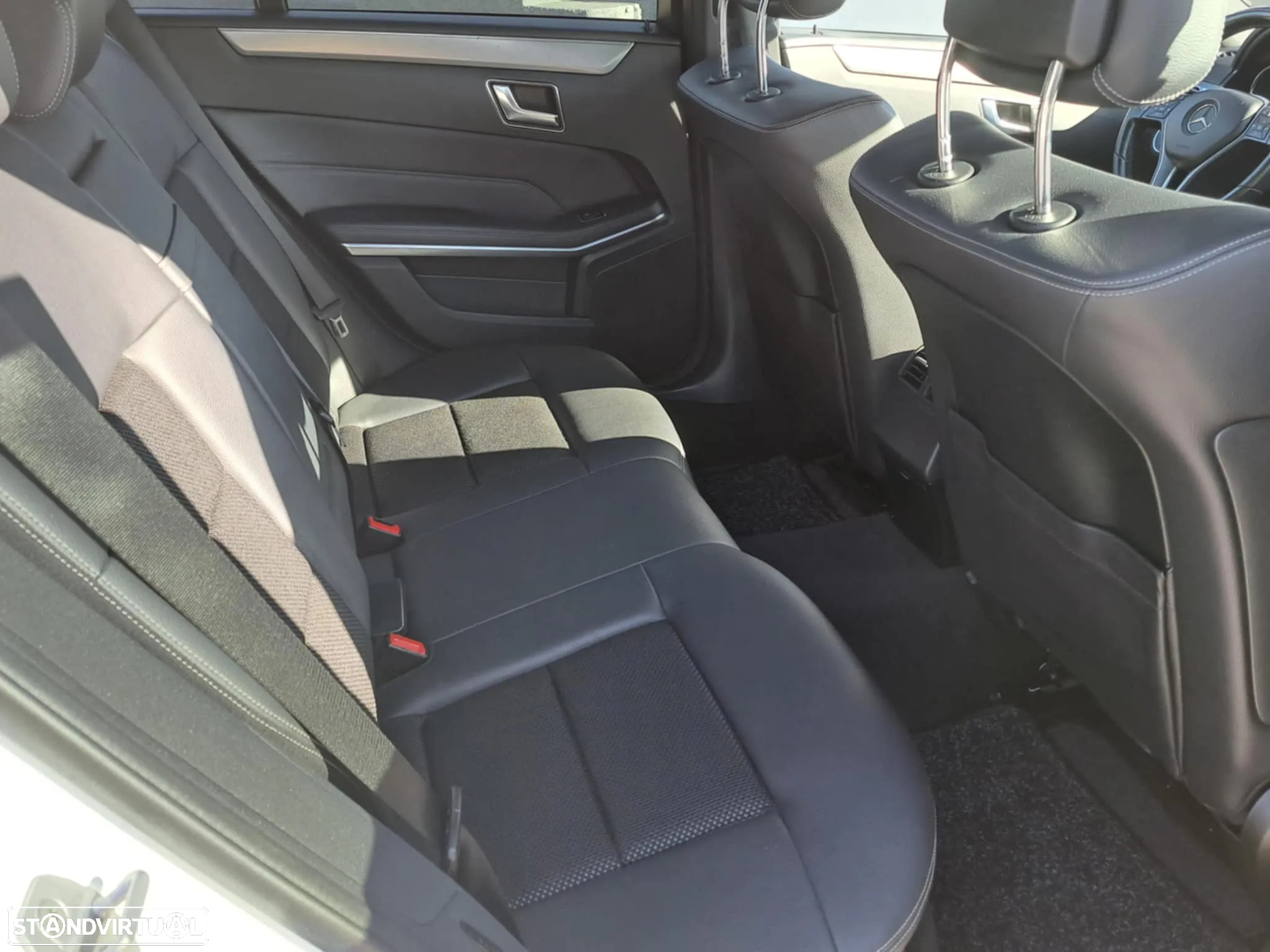 Mercedes-Benz E 220 BlueTEC Avantgarde - 25