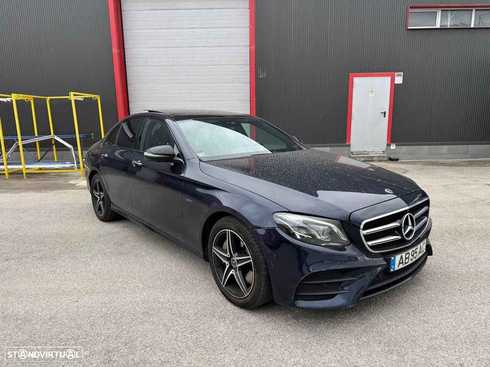 Mercedes-Benz E 300 de AMG Line - 18