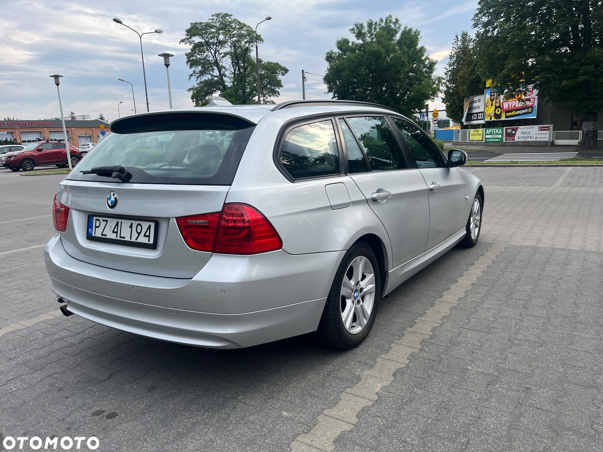 BMW Seria 3 318i - 5