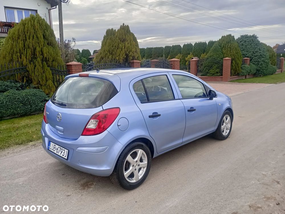 Opel Corsa - 20