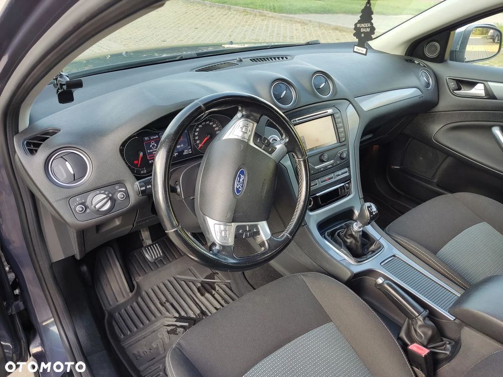 Ford Mondeo - 13