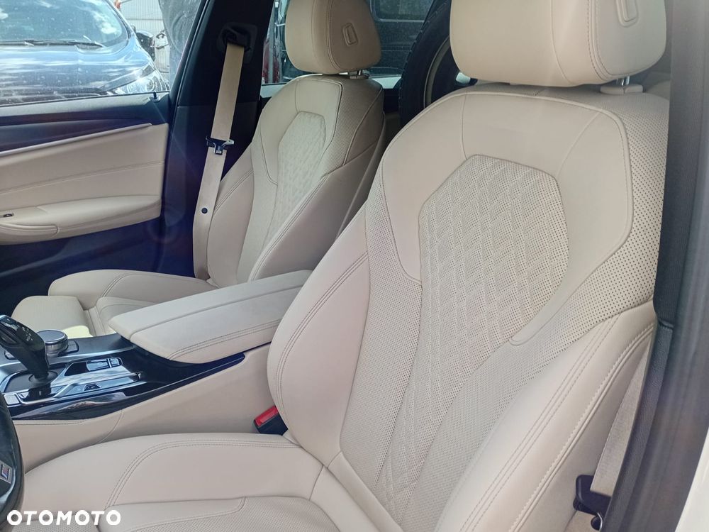 BMW Seria 5 530e M Sport sport - 15