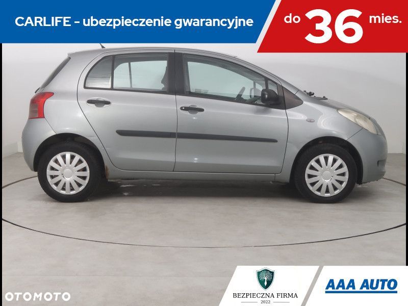Toyota Yaris - 7