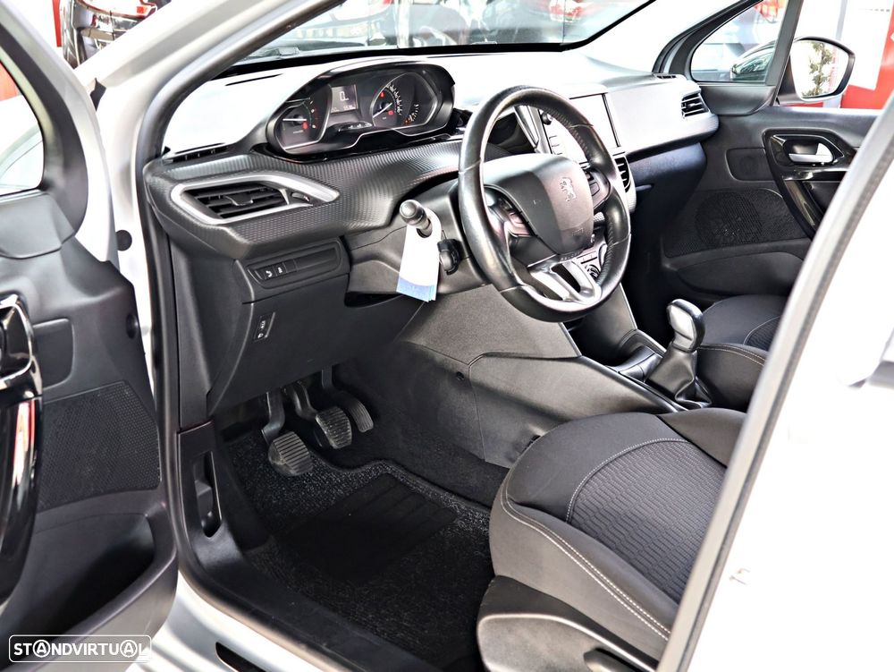 Peugeot 208 1.6 BlueHDi Style - 16