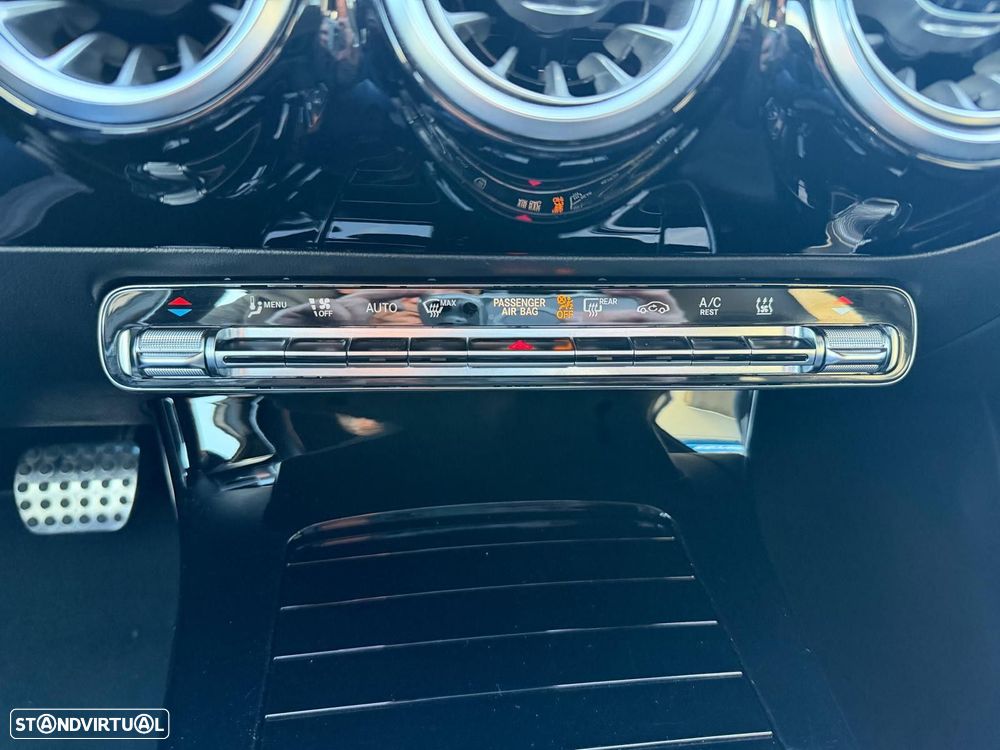 Mercedes-Benz A 250 e AMG Line - 23