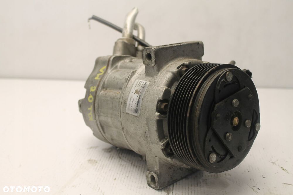 SPRĘŻARKA KLIMY KLIMATYZACI VW 2.0 TDI 8FK351322 - 2