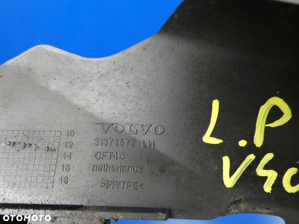 VOLVO V40 II LISTWA SZYBY CZOŁOWEJ LEWY PRZÓD - 3