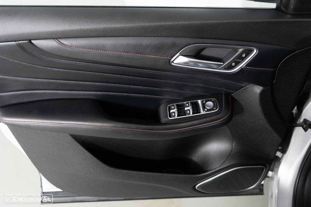 MG EHS 1.5 T-GDI Plug-in Hybrid Luxury - 29