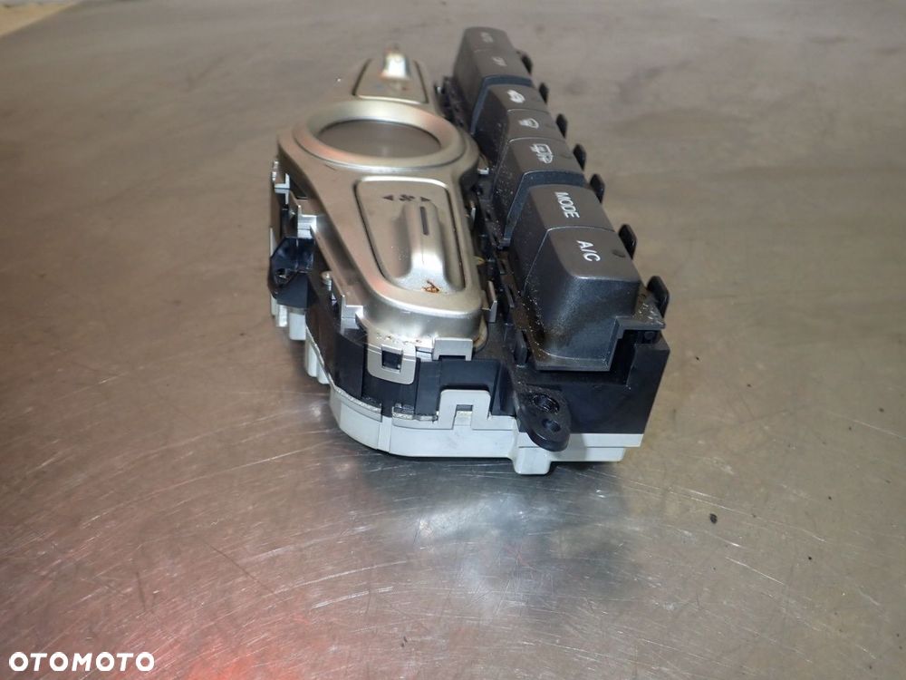 PANEL STEROWANIA NAWIEWU KLIMATYZACJI HONDA JAZZ II LIFT D067G - 2