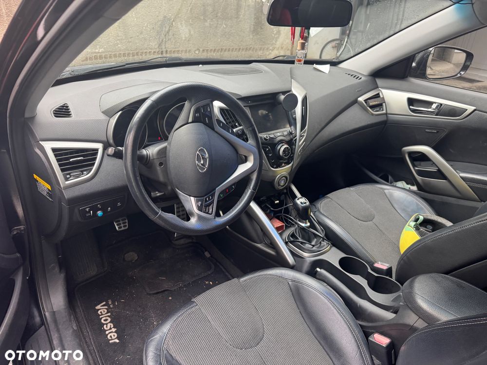 Hyundai Veloster 1.6 GDI Comfort - 7