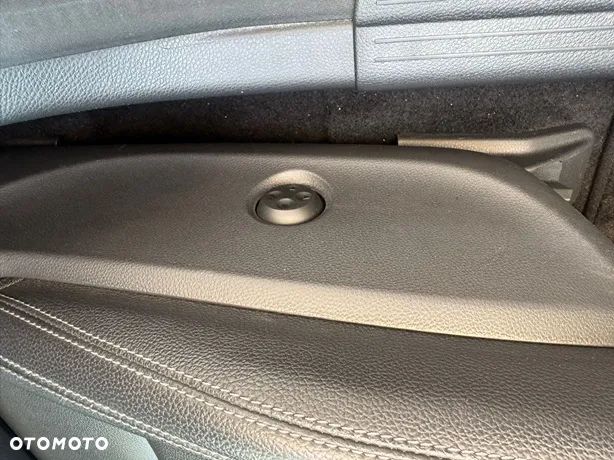 Mercedes-Benz CLA 250 4Matic 7G-DCT AMG Line - 10