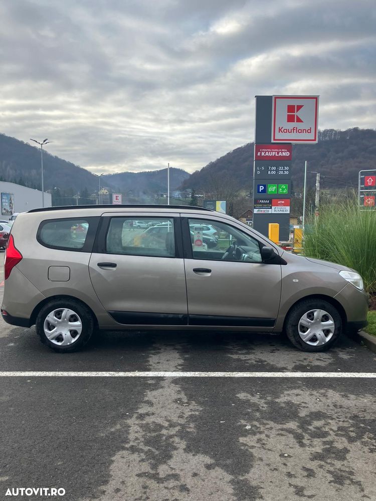 Dacia Lodgy SCe 100 Celebration - 13